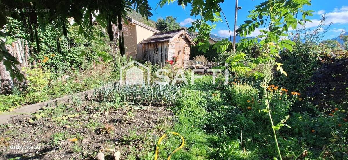 Photo 1 - Appartement à SAINT-MARTIN-DE-QUEYRIERES