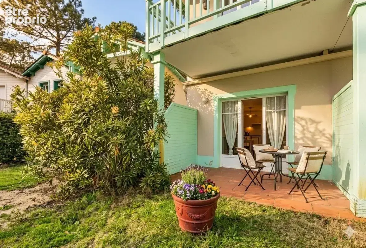 Appartement T2 proche Golfs,  offrant un cadre de vie privilégié et verdoyant au milieu des pins - photo 11