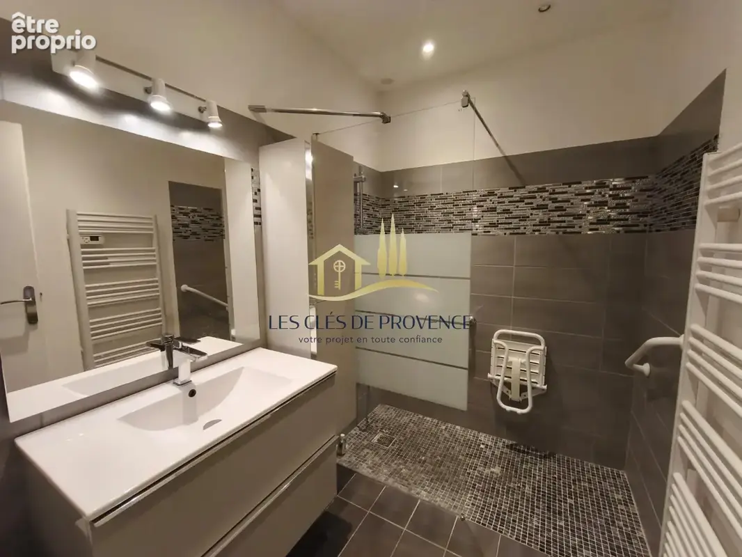 Villa de 76.98m2 en vente avec 2 chambres à Rognac - photo 6