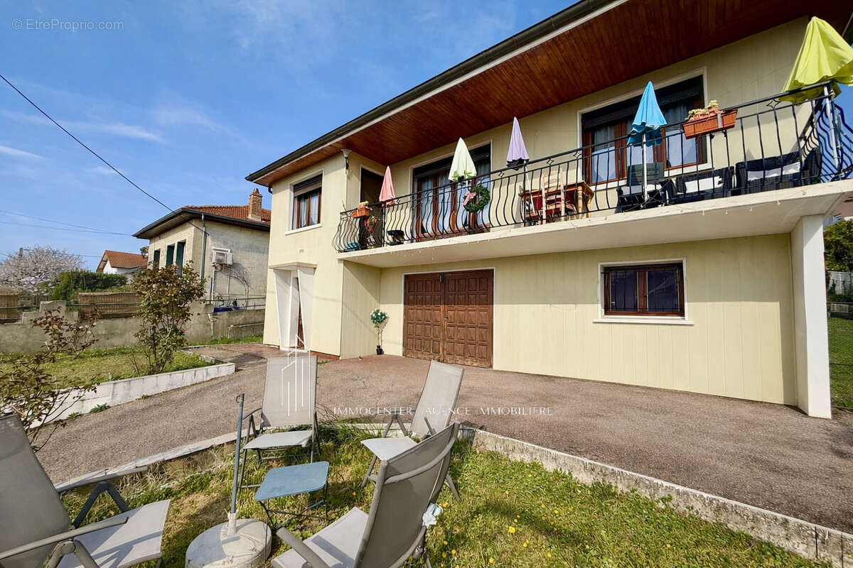 Maison à SAINT-MAURICE-L'EXIL