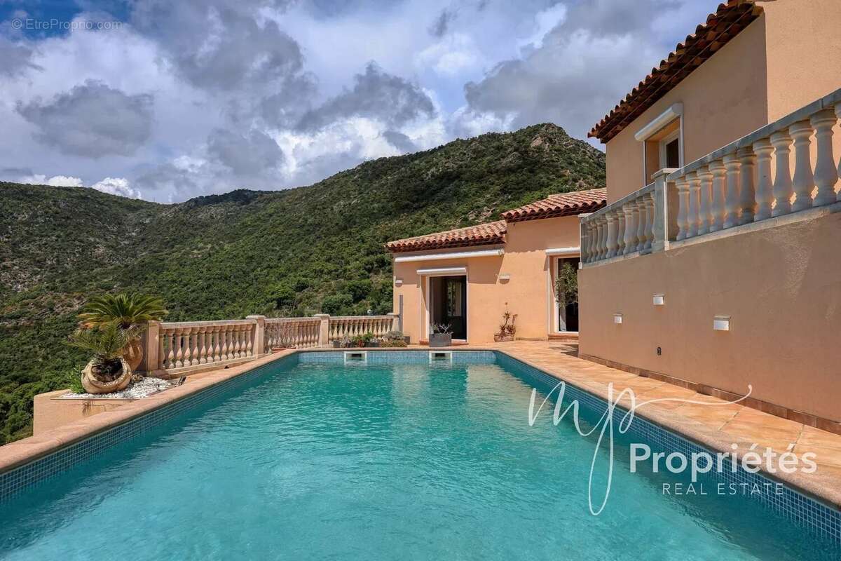 Maison à LE LAVANDOU