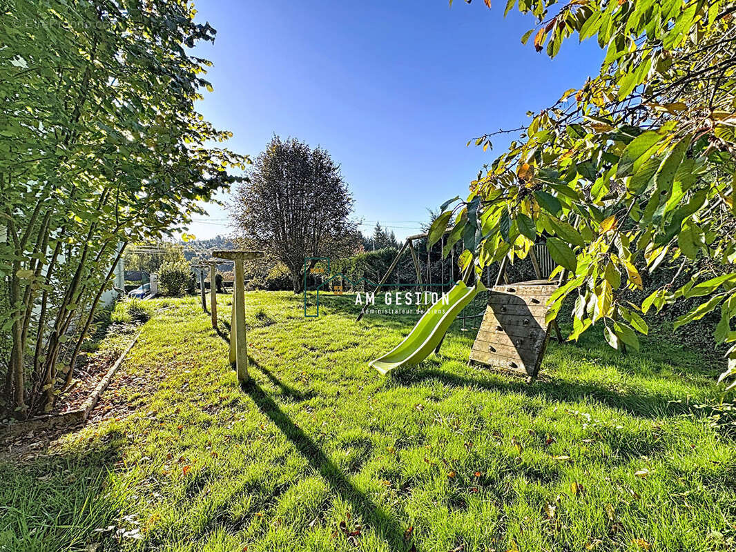 Maison à BONNAC-LA-COTE
