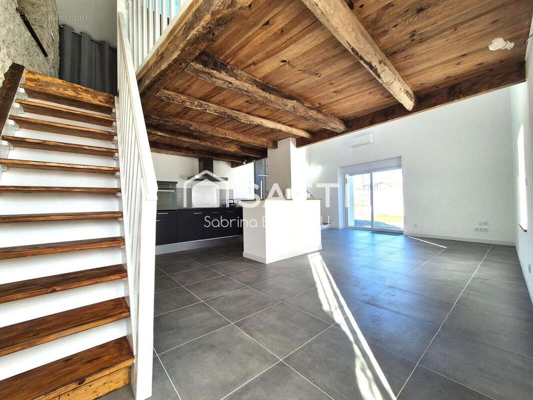 Photo 2 - Maison à SAINT-GELAIS