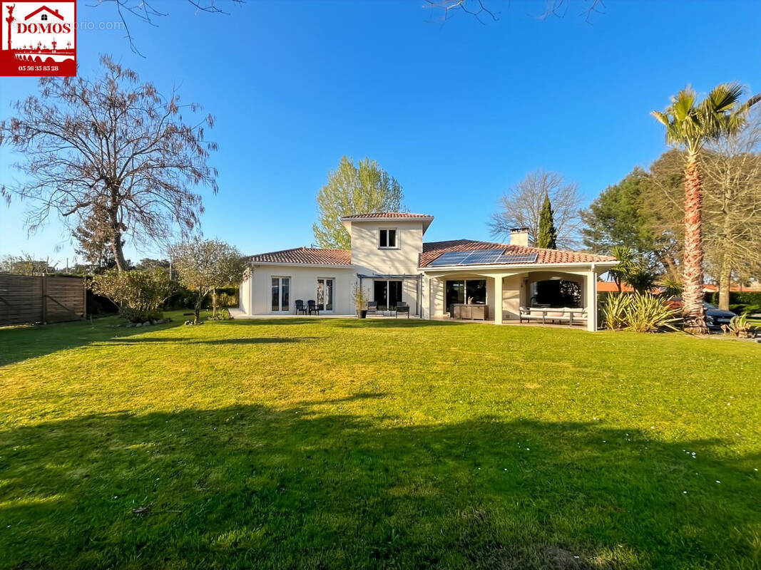 Maison à PAREMPUYRE