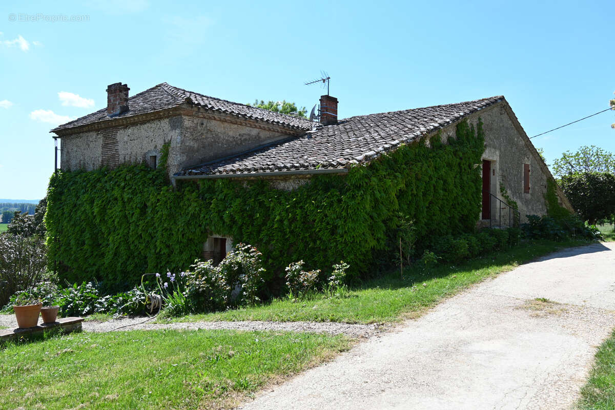 Maison à CASTELMORON-SUR-LOT