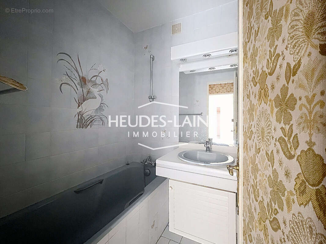 Appartement F4 avec loggia et cave - AVRANCHES - photo 7