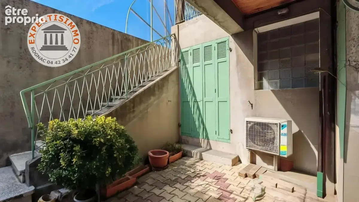 Maison à LA FARE-LES-OLIVIERS
