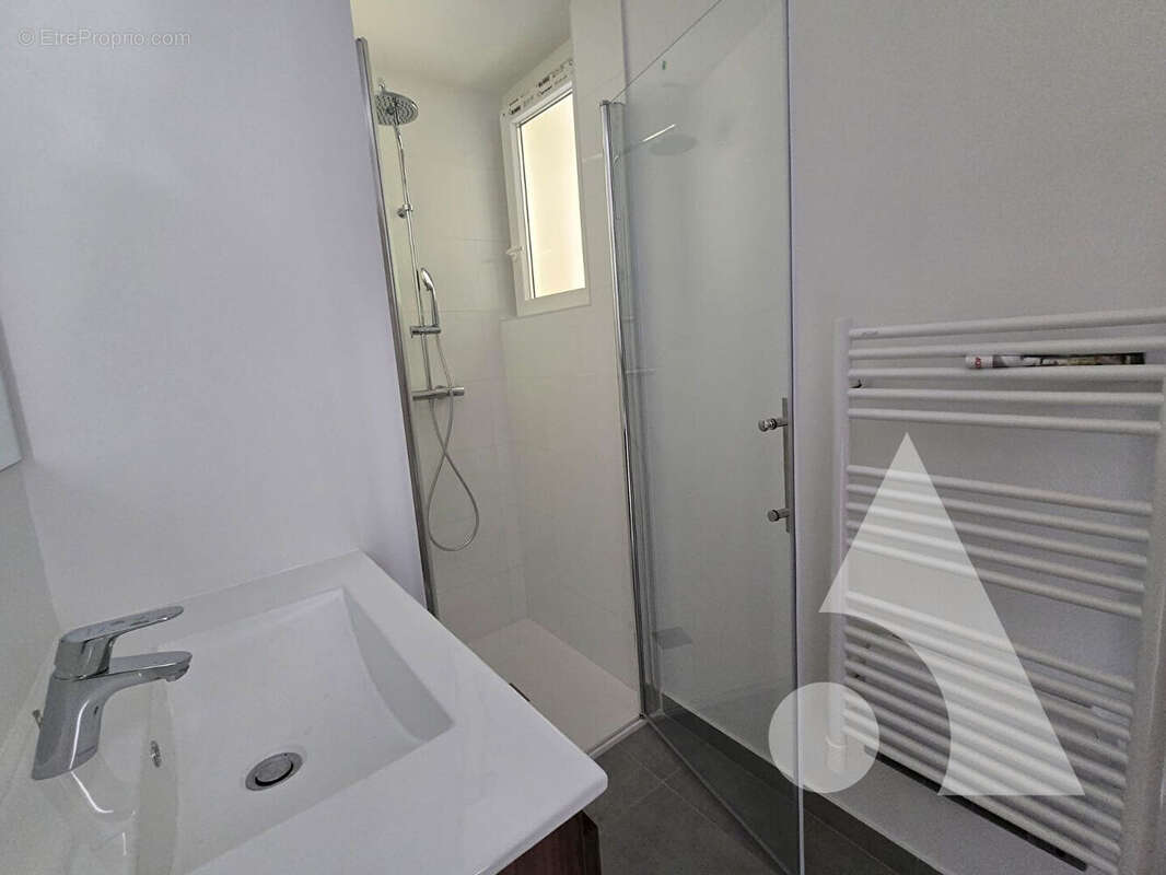 Appartement  T3 - 65.07 m2 - SAINT RAPHAEL - photo 6