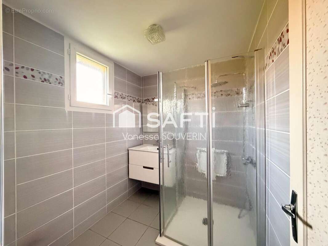 Photo 7 - Maison à LA LOUPTIERE-THENARD