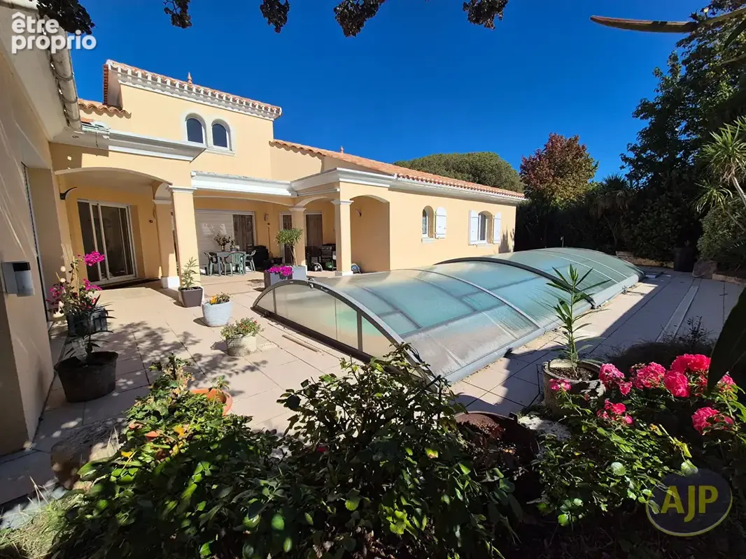 Maison 2 suites parentales + bureau / piscine - photo 1