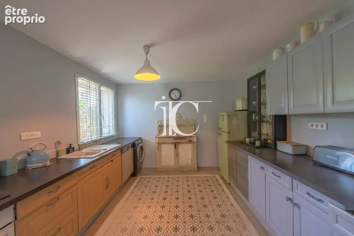 Villa 111m² habitables 629m² de terrain proche centre village des vans - photo 4