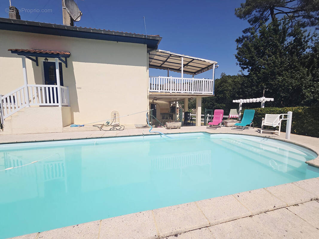 Maison à TARNOS