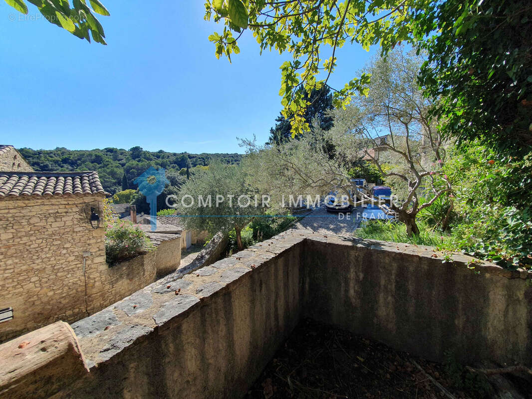 Village médiéval de la Vallée de la Cèze : Jolie Maison de village avec 2 terrasses ayant vue dominante - photo 13