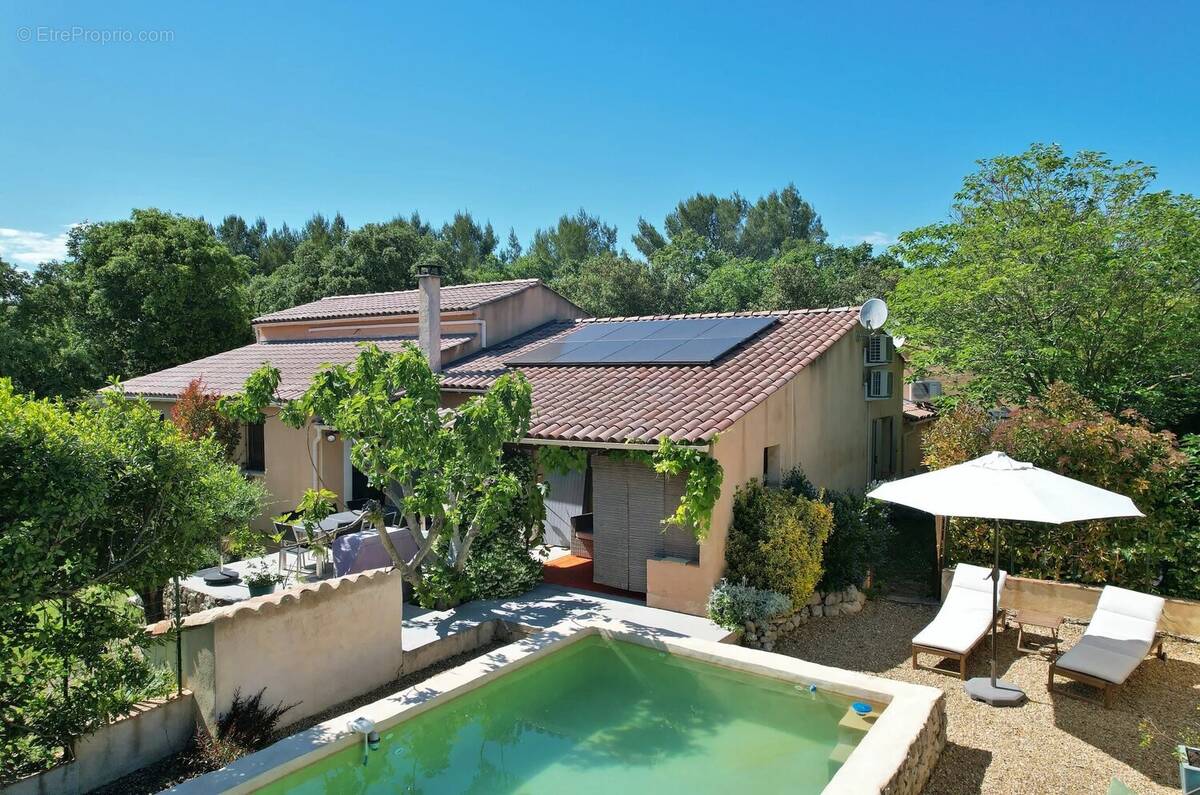 Maison à UZES
