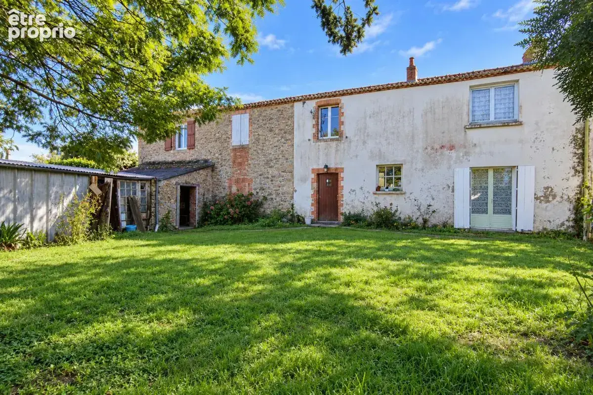 Maison à LEGE