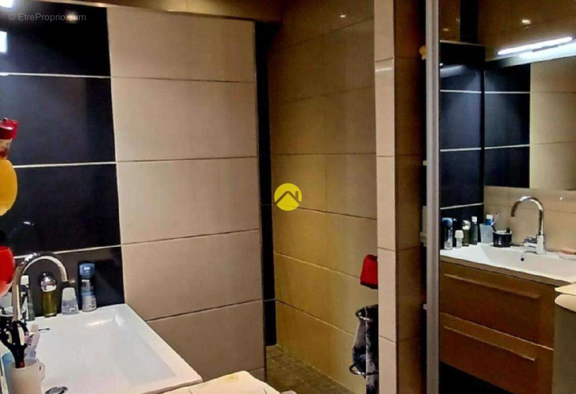 Très bel appartement T3/T4 - photo 10