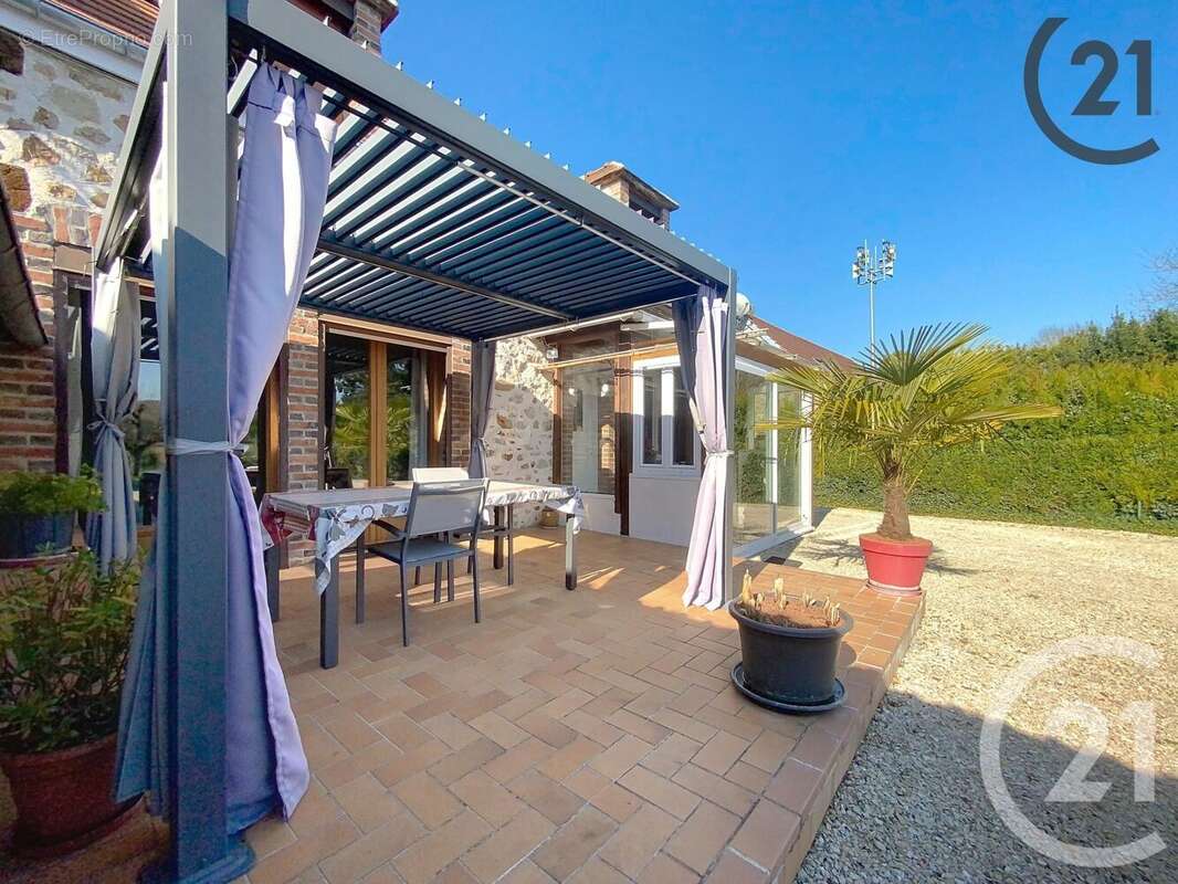 Maison à SAINT-NICOLAS-LA-CHAPELLE