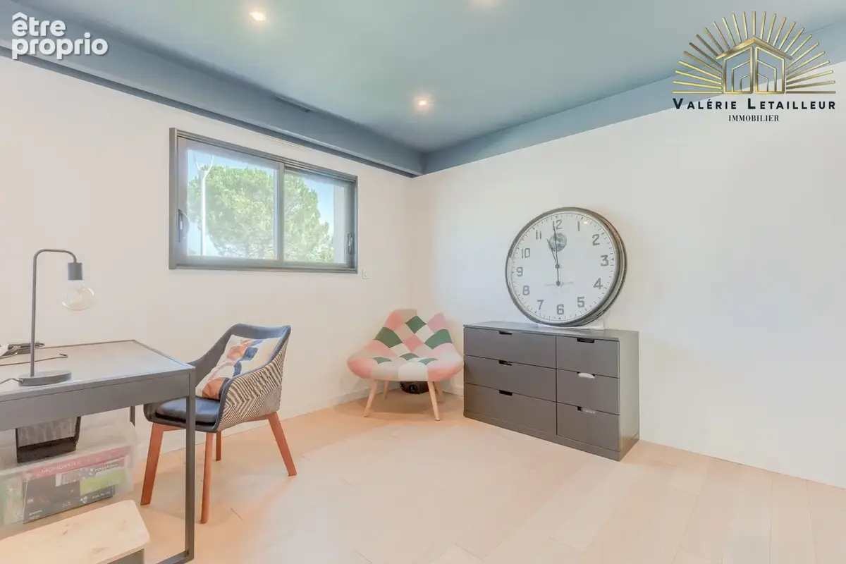 Villa contemporaine 4 chambres avec piscine : le confort du tout à pied - photo 11