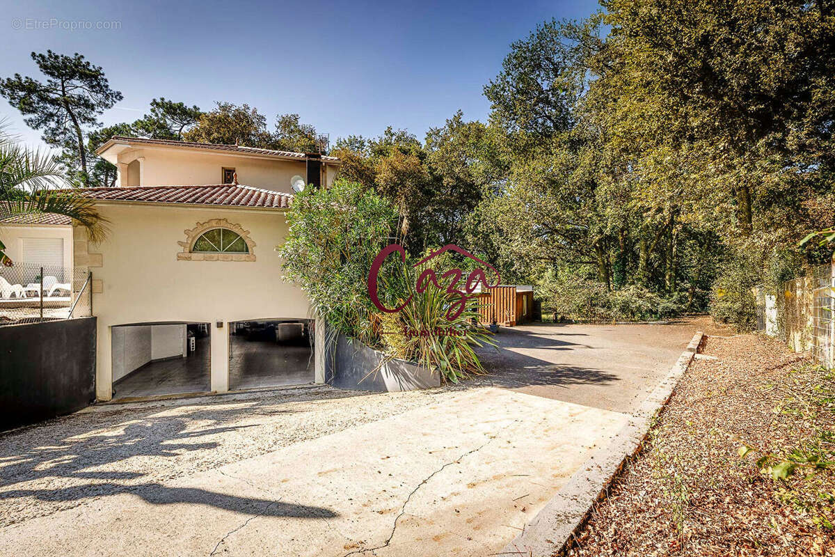 Maison à SALLEBOEUF