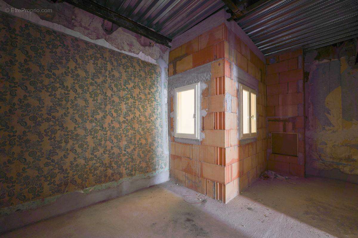 Appartement à MARSEILLE-2E