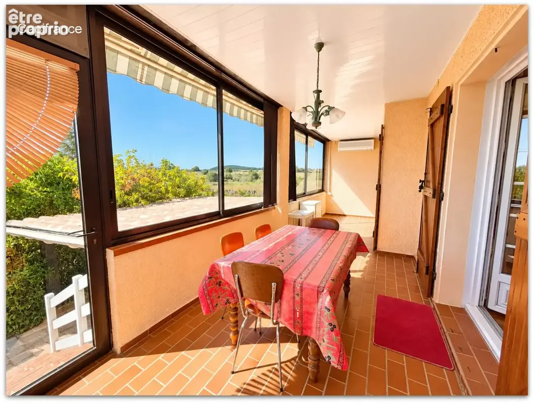 Grande villa familiale de 204 m² avec appartement indépendant, terrain piscinable de 2 178 m² et vue dégagée - Roujan (34320) - photo 5