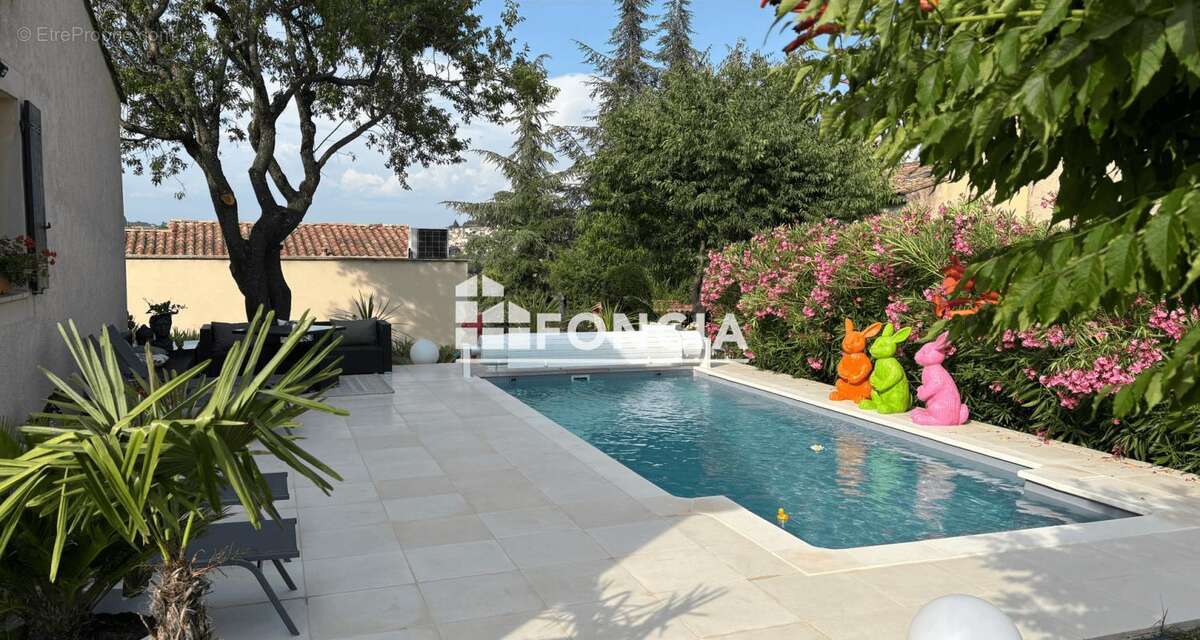 Coup de cœur ! Maison familiale 7 pièces de 201 m² avec piscine et grand garage à Forcalquier - photo 5