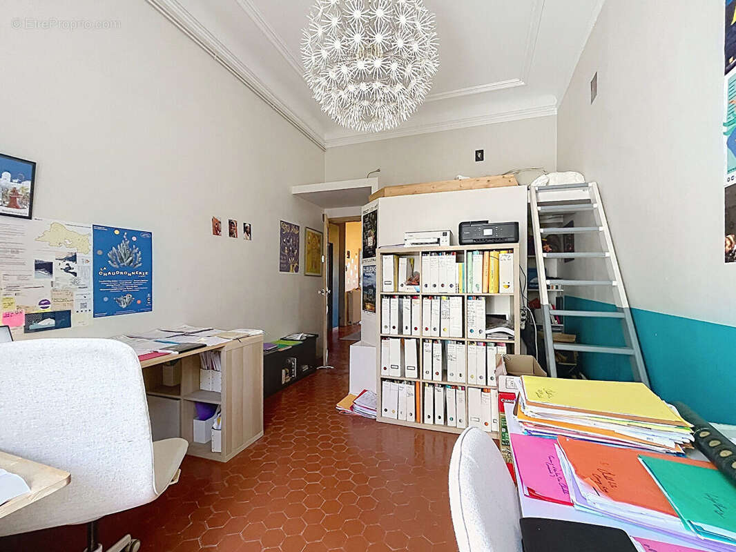 Appartement Coup de coeur  de 110m2 au Coeur 5 Avenues - photo 7