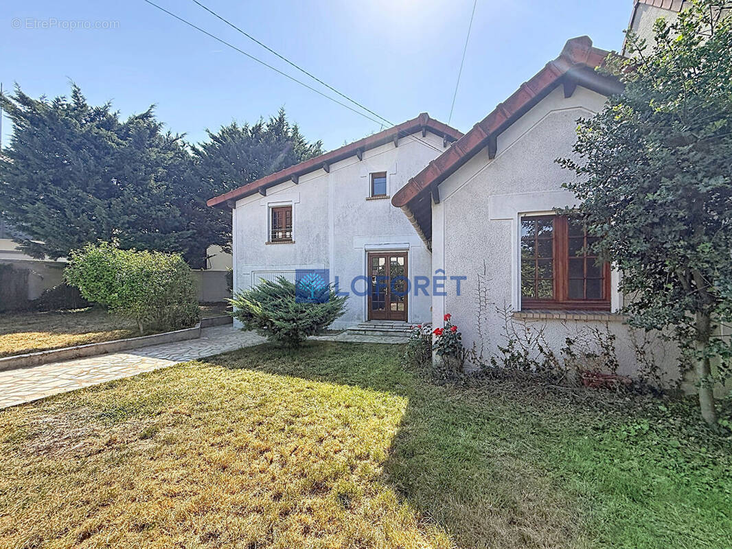 Maison à SAVIGNY-SUR-ORGE