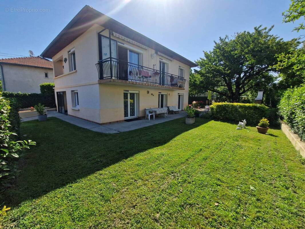 Maison à ECHIROLLES