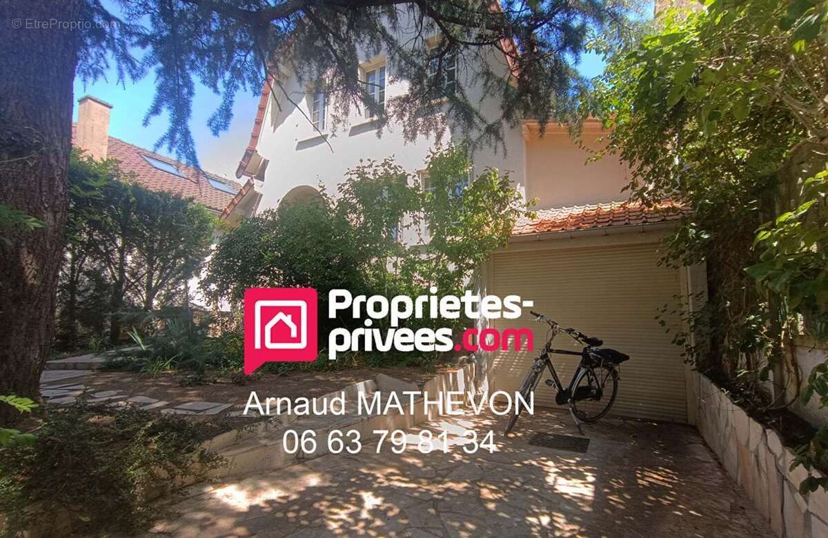 Maison à LE PERREUX-SUR-MARNE