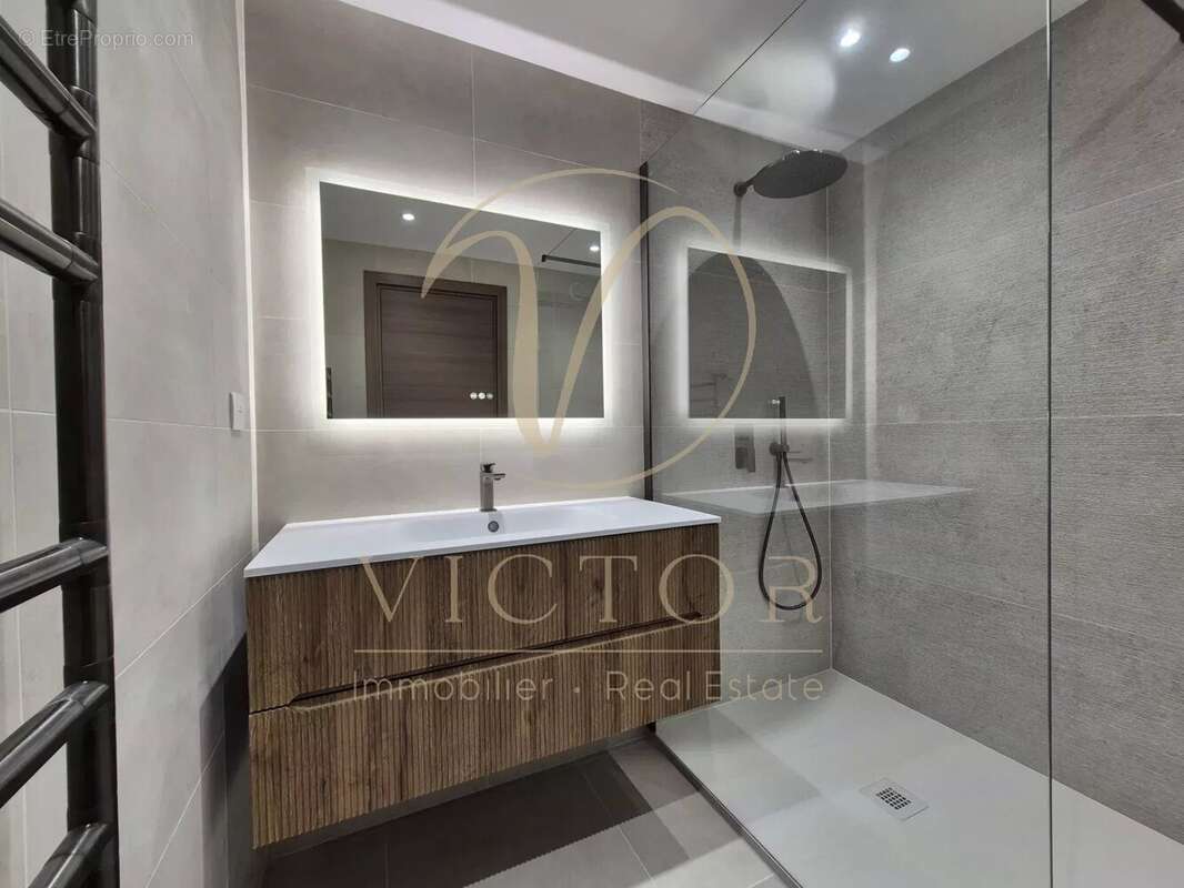 Appartement à MENTON