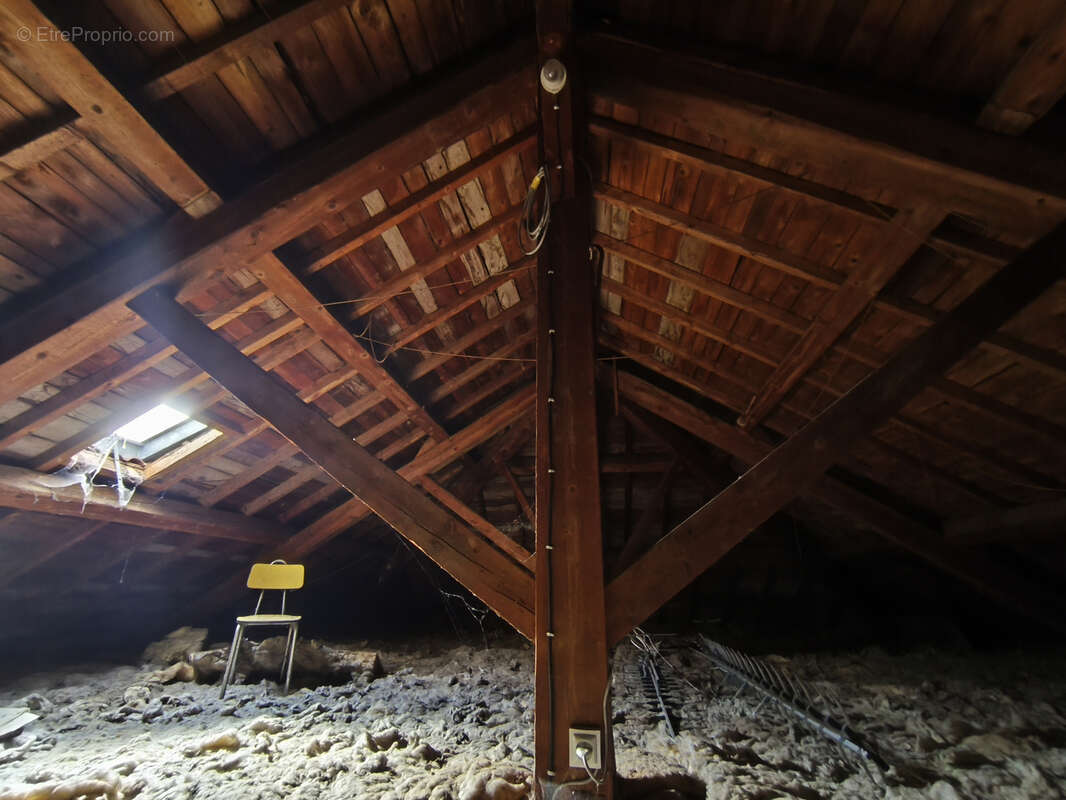 Maison à SAINT-REMY-SUR-DUROLLE