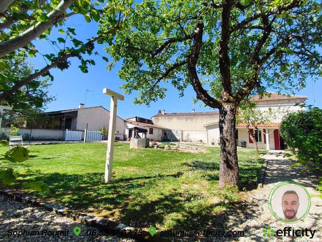 Maison à LA COURONNE