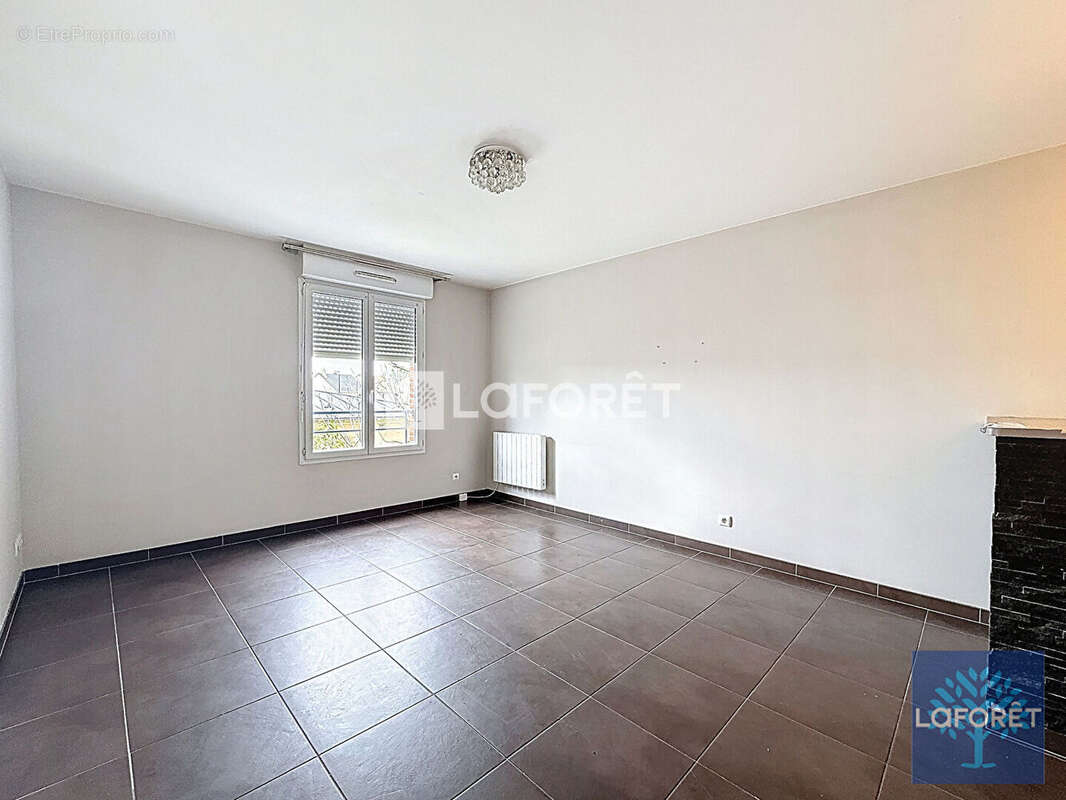 Appartement à VIGNEUX-SUR-SEINE