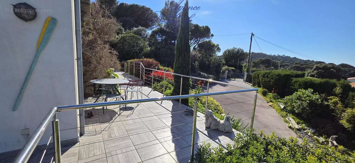 Maison à HYERES