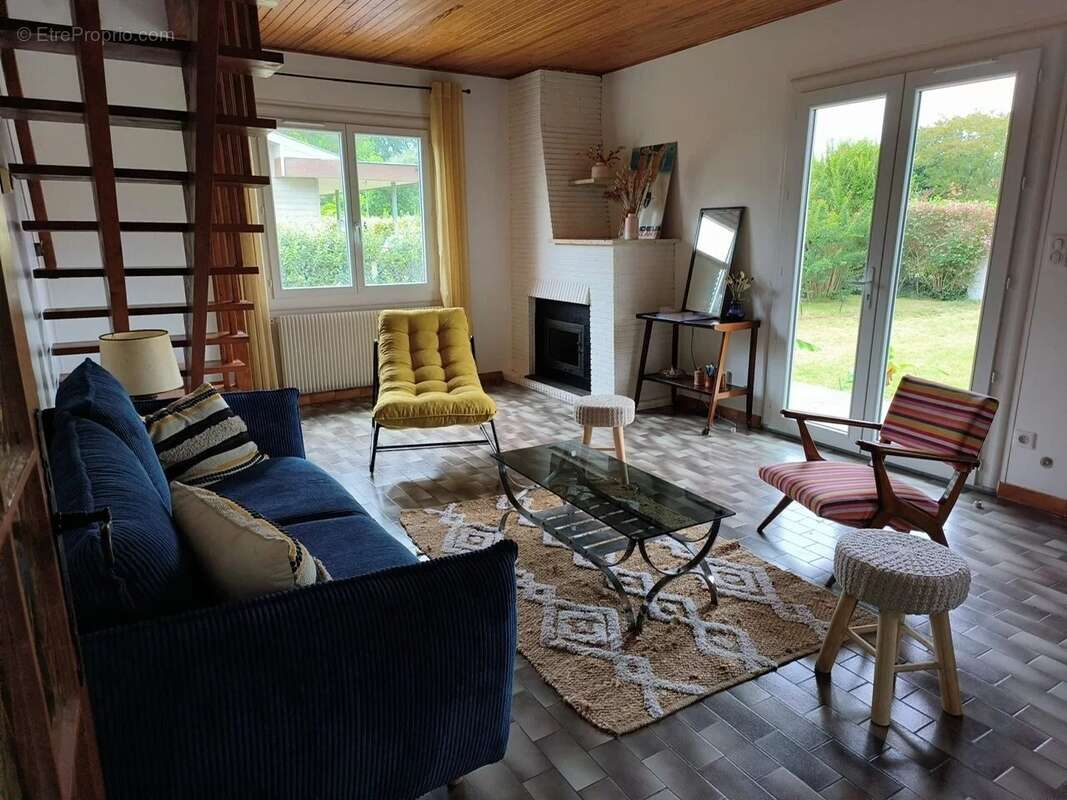 Maison à BENESSE-MAREMNE