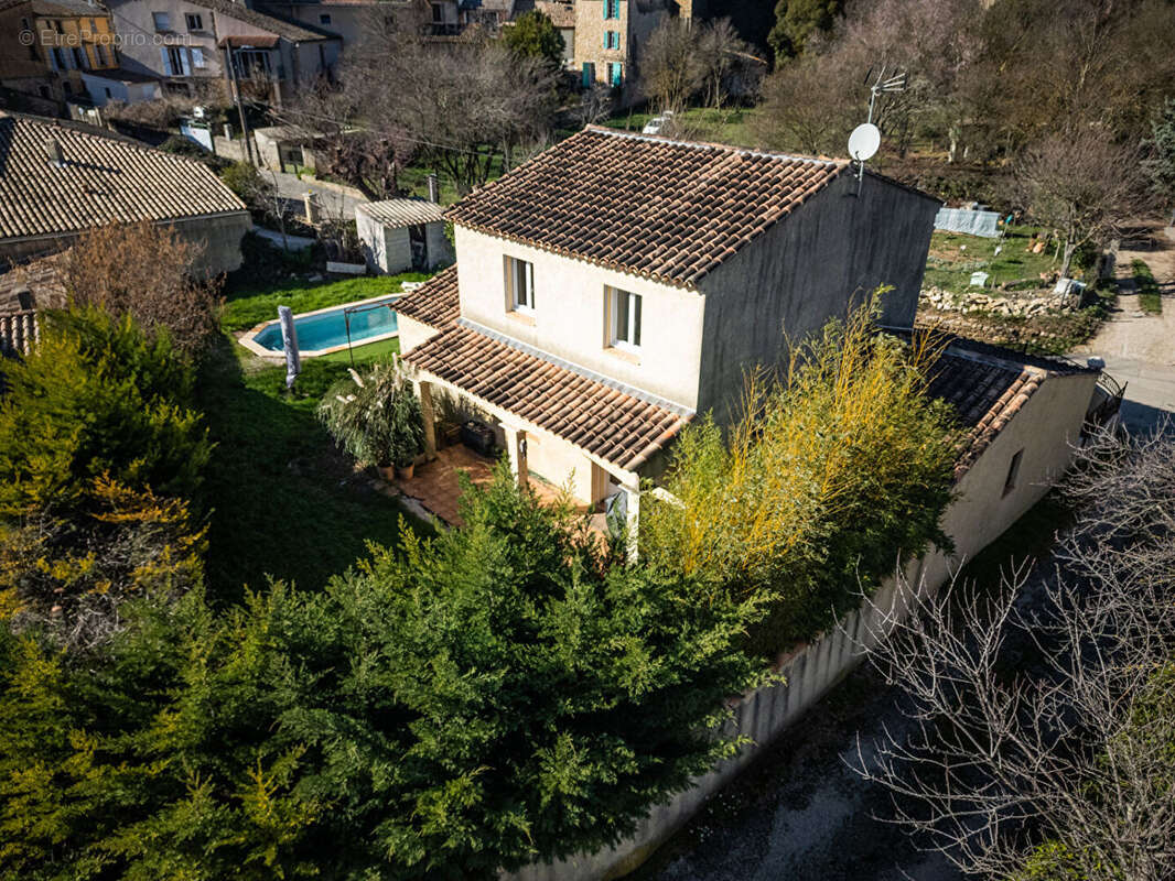 Maison à SAINTE-ANASTASIE-SUR-ISSOLE