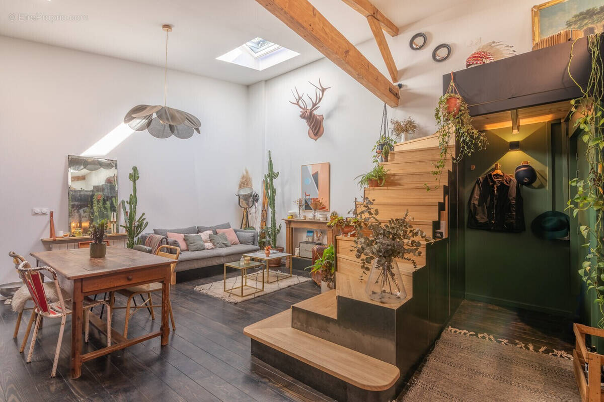 Appartement à BORDEAUX