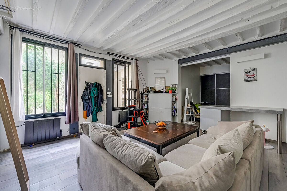 Appartement à PARIS-11E