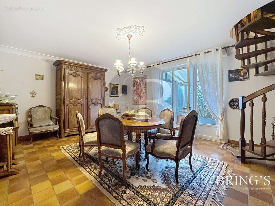 Maison à MARTIGNE-FERCHAUD