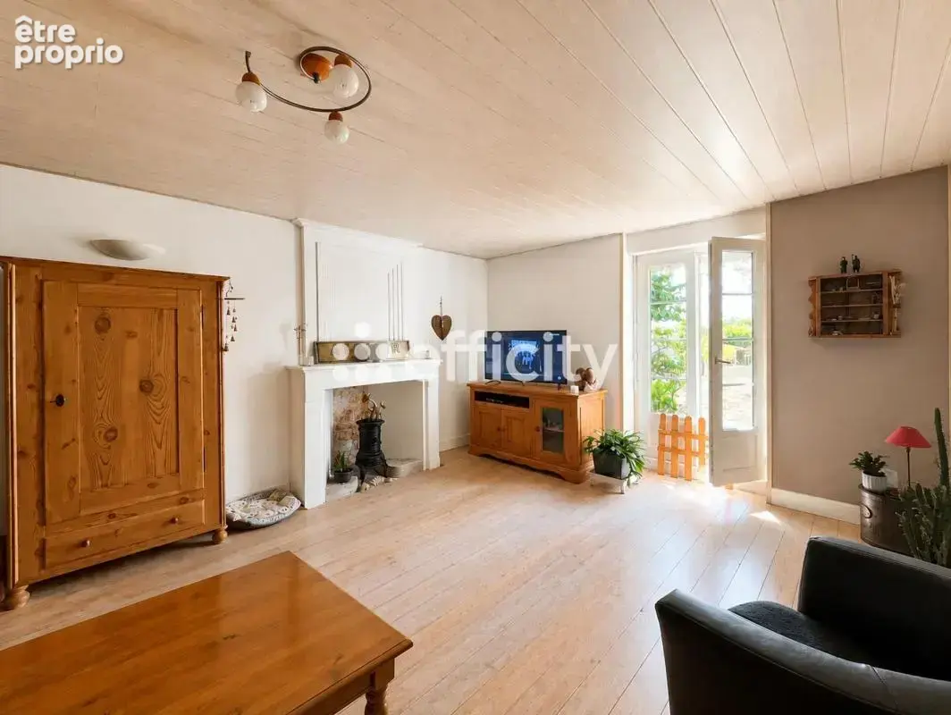 Maison 200 m² à Saint-Andre-De-Lidon  - photo 7