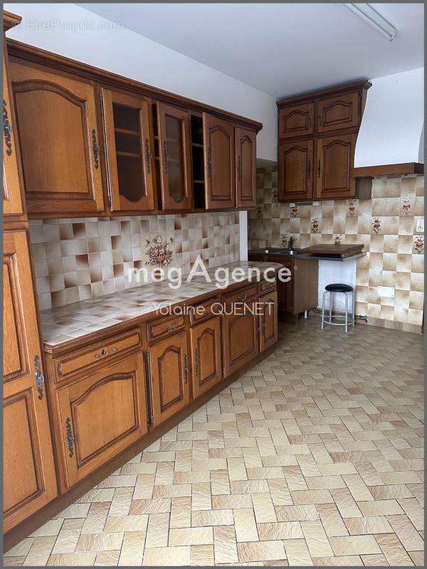 Appartement à MUR-DE-BARREZ