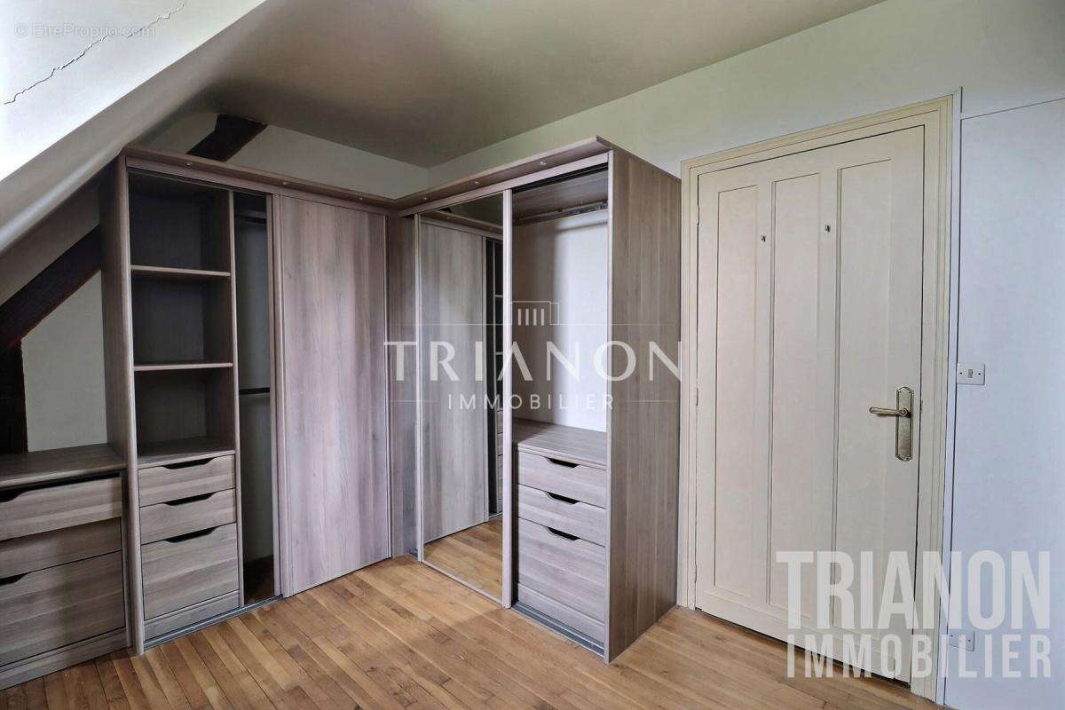 Maison à MEZY-SUR-SEINE