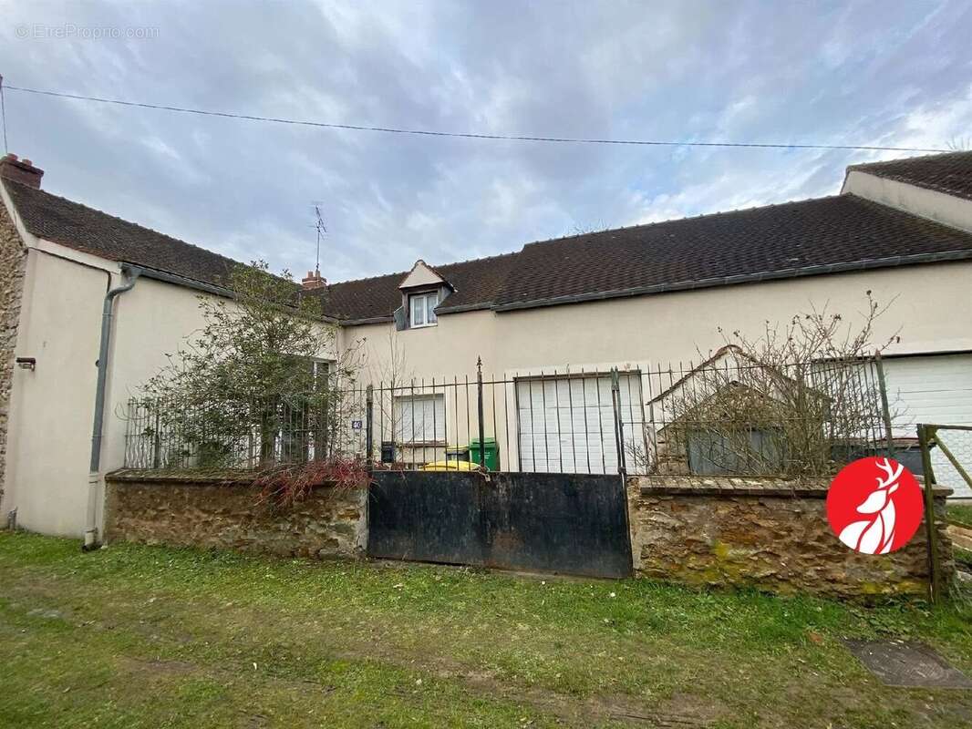 Maison à CHAILLY-EN-BIERE