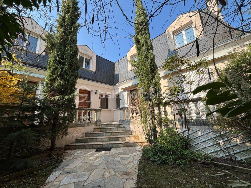 Maison à MONTGERON