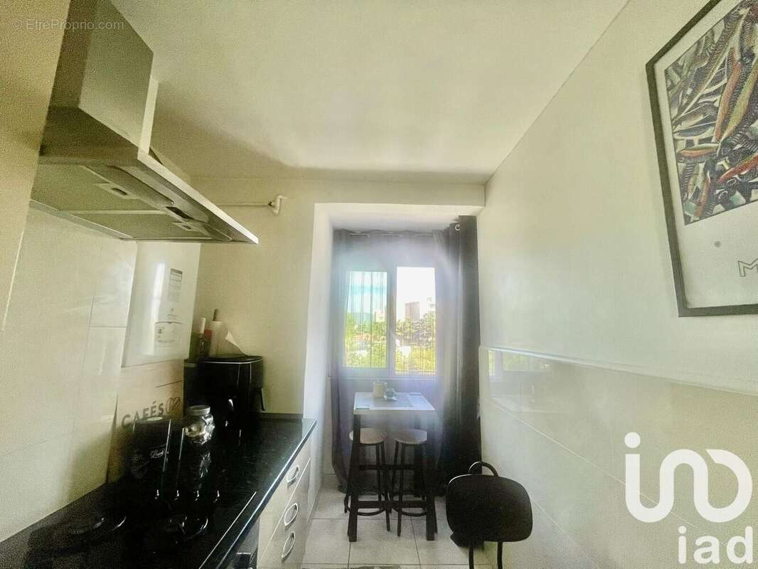 Photo 3 - Appartement à MARSEILLE-12E