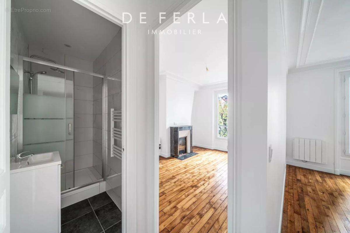 Appartement à PARIS-15E