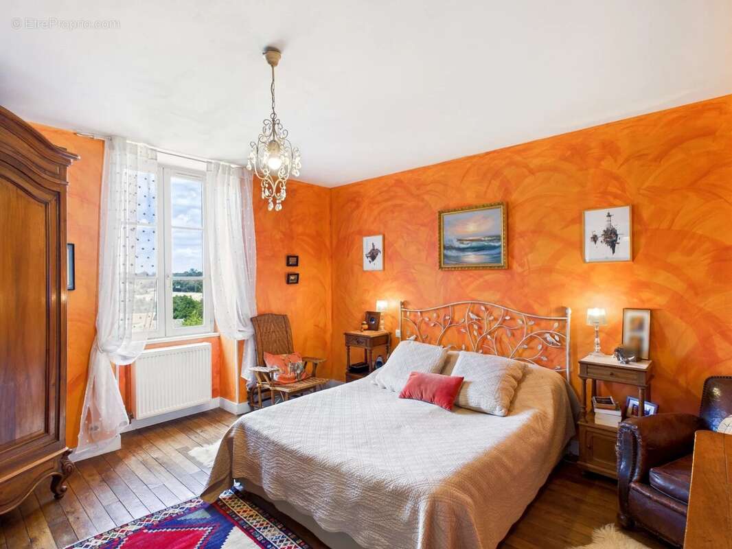 Maison de campagne surélevée avec grande grange et plus de 3 hectares de terrain - photo 12
