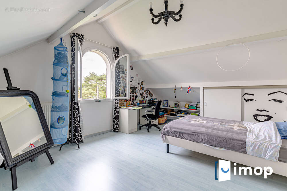 Maison à PONTAULT-COMBAULT