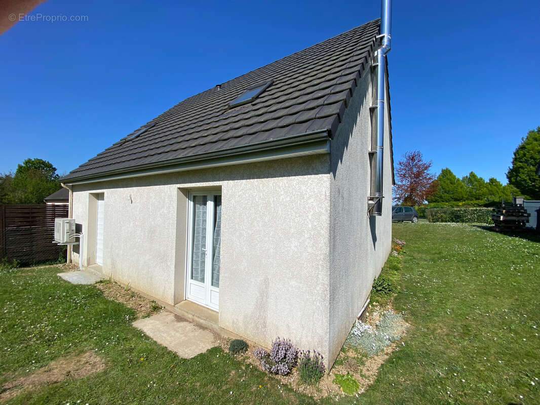 Maison à POIX-DE-PICARDIE